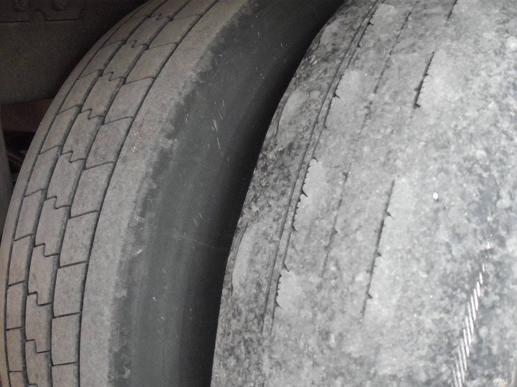 comparaison pneu usé contre pneu neuf